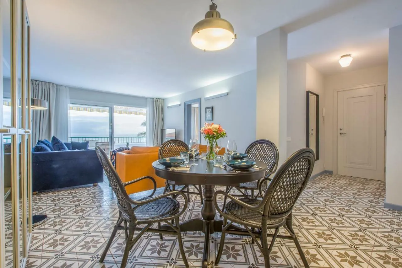 Modern, Bright And Welcoming Oceanfront Apartment プエルト・デ・サンティアゴ