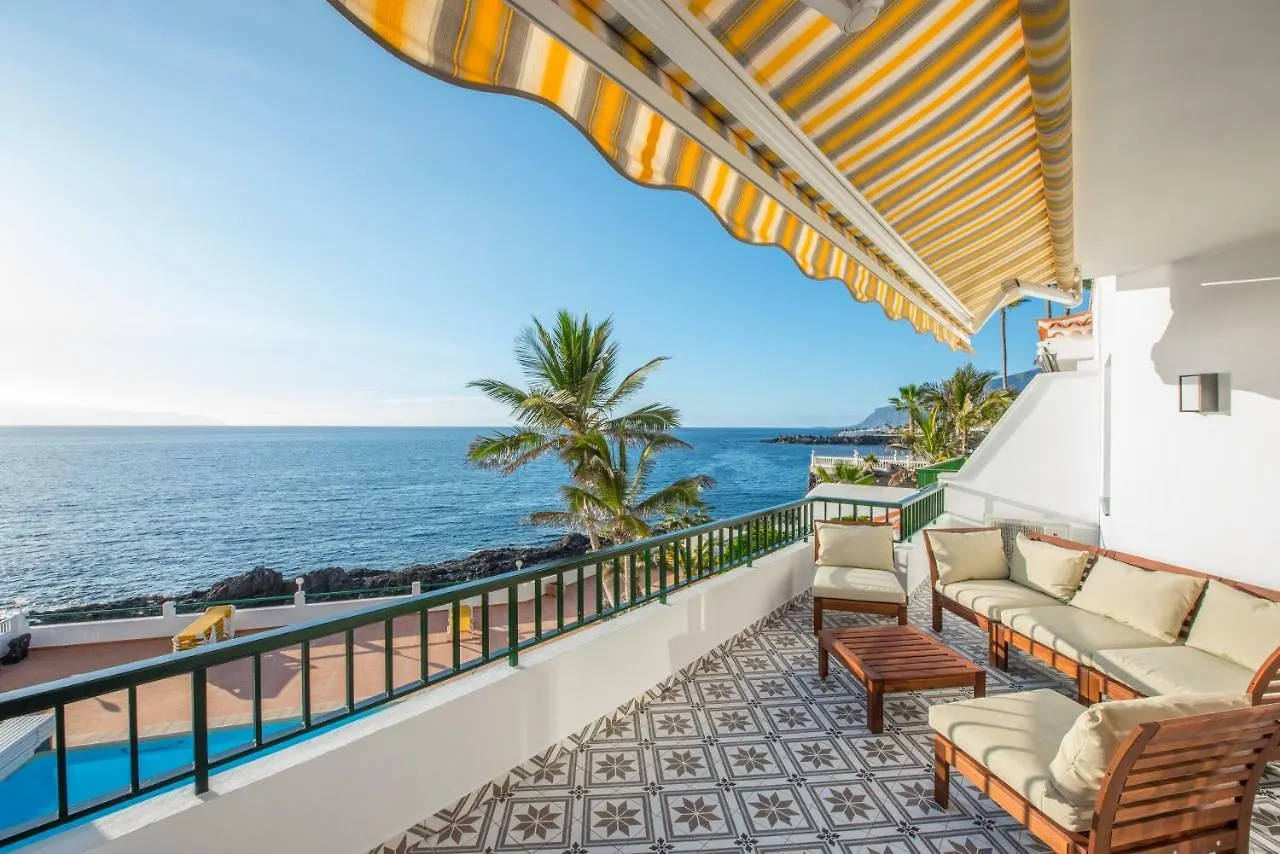 Modern, Bright And Welcoming Oceanfront Apartment プエルト・デ・サンティアゴ 0*,  スペイン