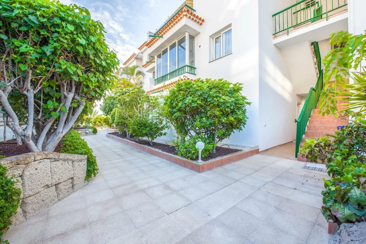 Modern, Bright And Welcoming Oceanfront Apartment プエルト・デ・サンティアゴ