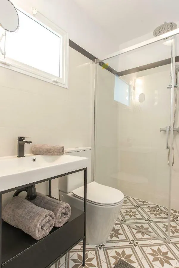 Modern, Bright And Welcoming Oceanfront Apartment プエルト・デ・サンティアゴ 0*,