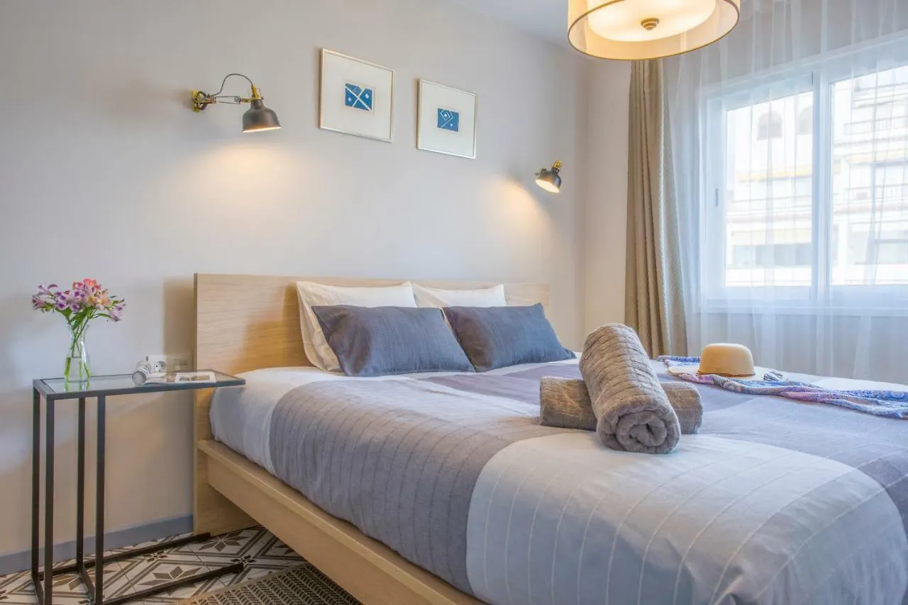 Modern, Bright And Welcoming Oceanfront Apartment プエルト・デ・サンティアゴ